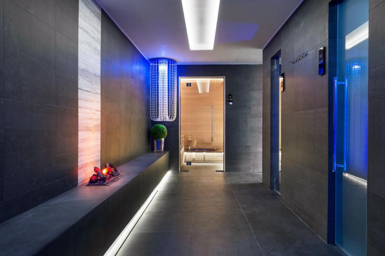 LHP Napoli Palace&SPA Esterno foto The spa at The Dorchester