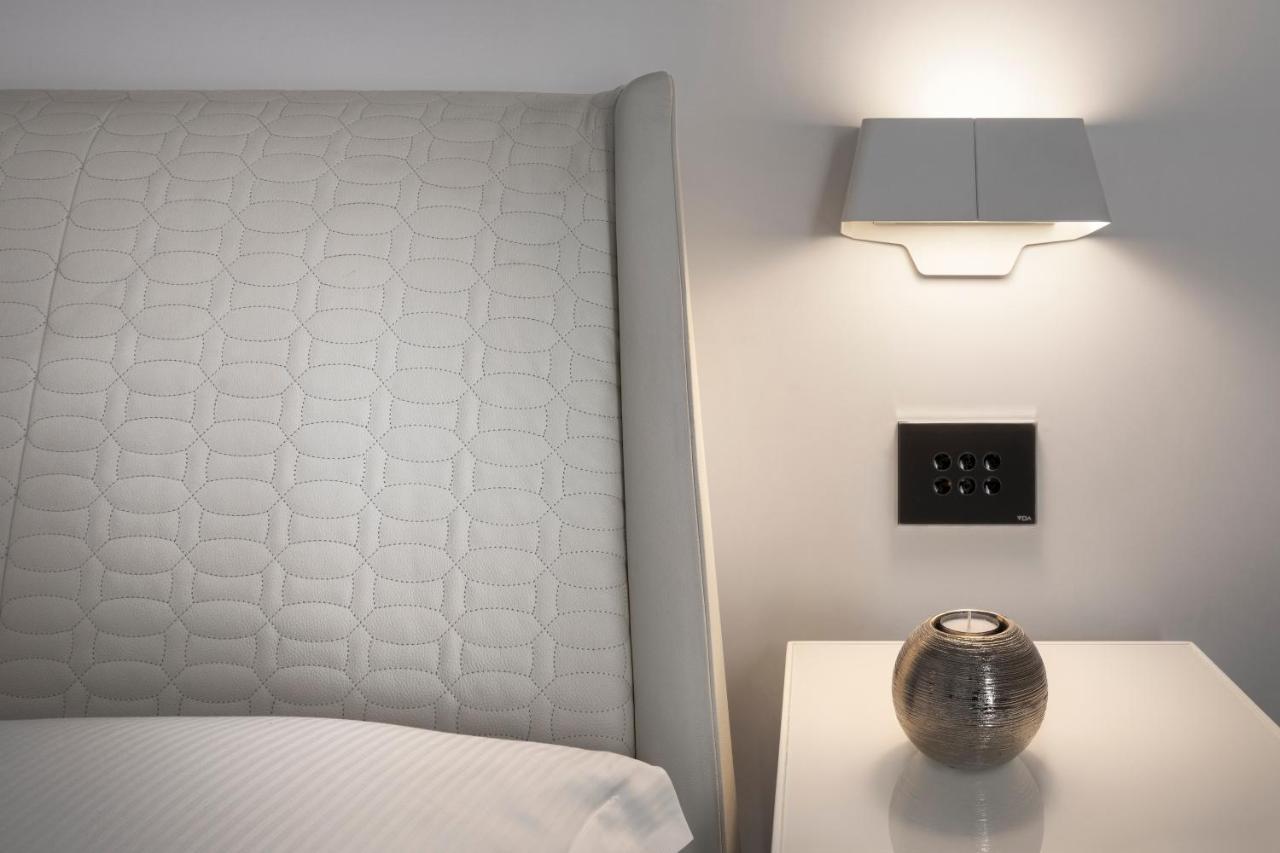 LHP Napoli Palace&SPA Esterno foto Wall light