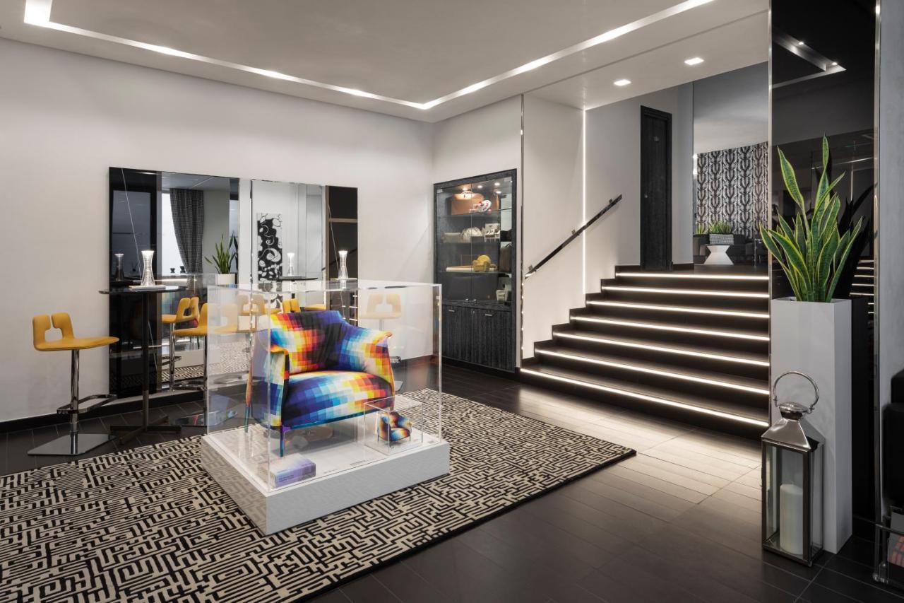 LHP Napoli Palace&SPA Esterno foto Interior of the showroom