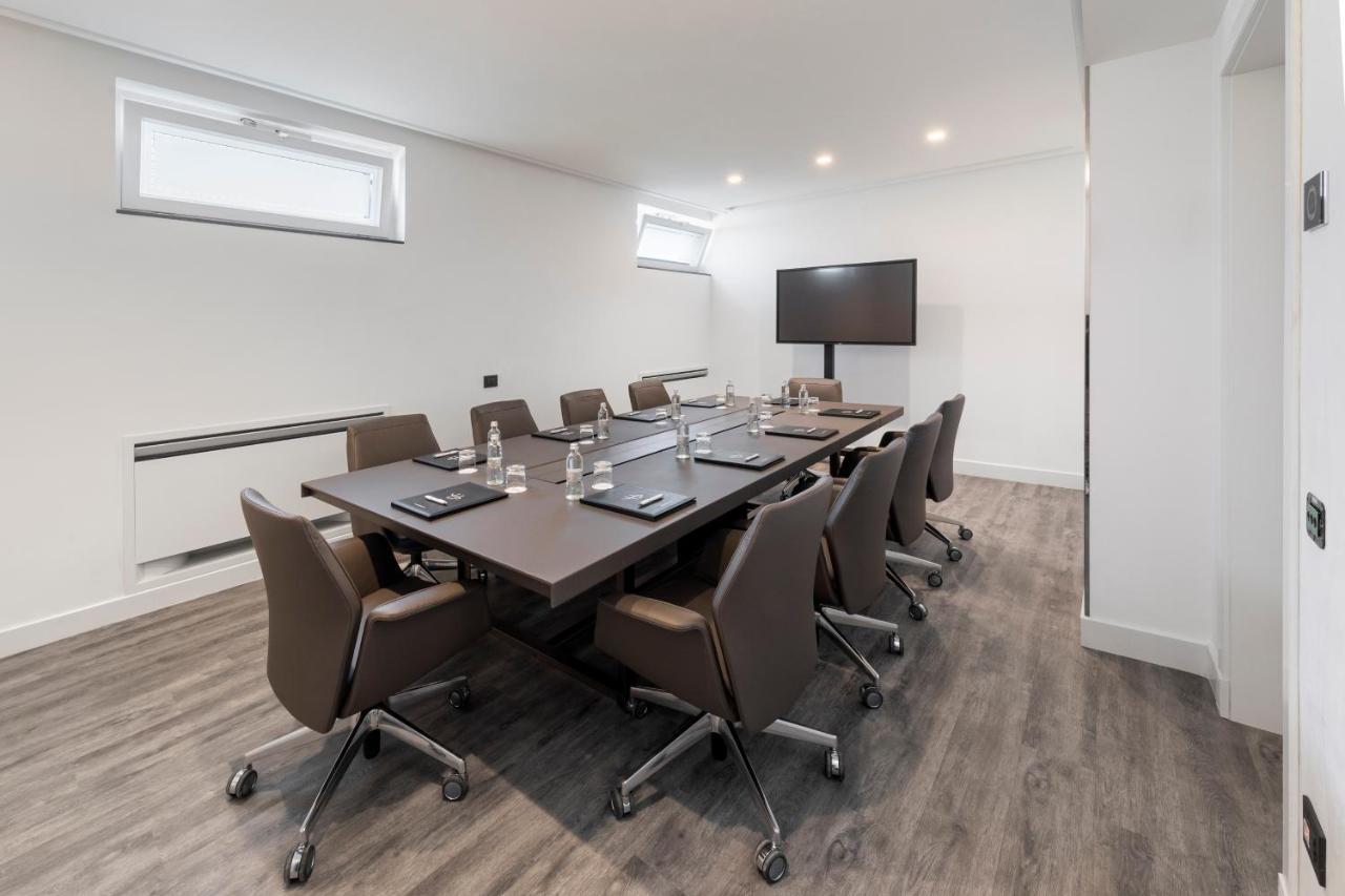 LHP Napoli Palace&SPA Esterno foto Boardroom at the University of Law's Birmingham campus